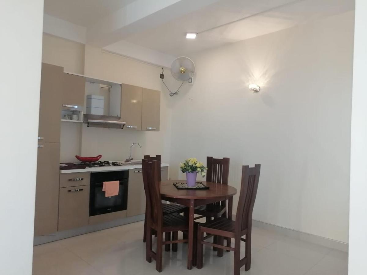Queens Beach Hotel Tangalle Dış mekan fotoğraf