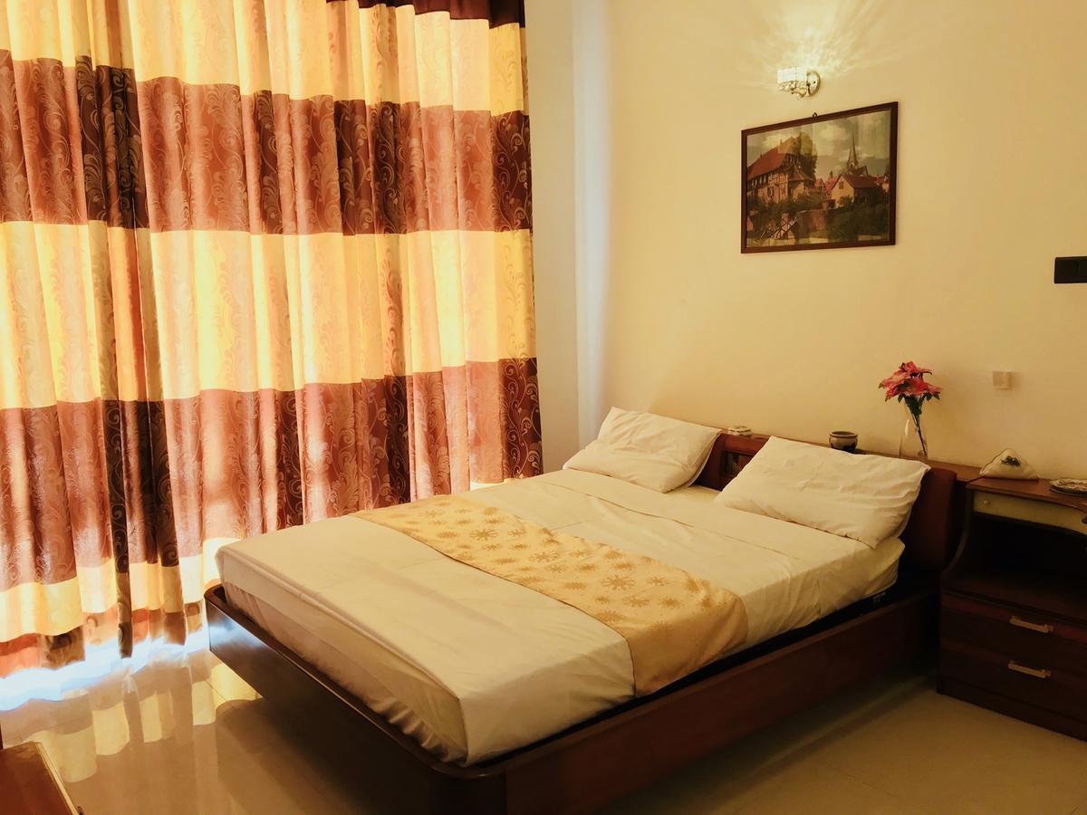 Queens Beach Hotel Tangalle Dış mekan fotoğraf