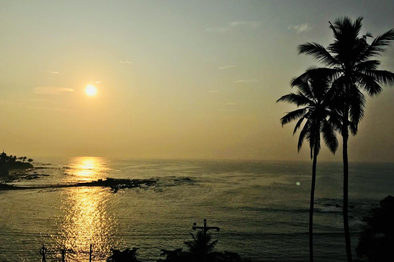 Queens Beach Hotel Tangalle Dış mekan fotoğraf