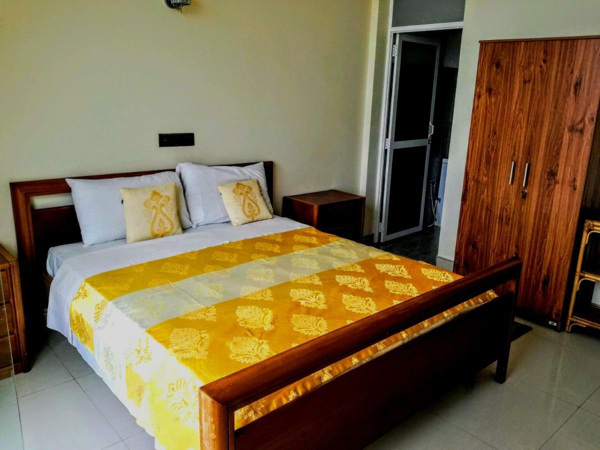Queens Beach Hotel Tangalle Dış mekan fotoğraf